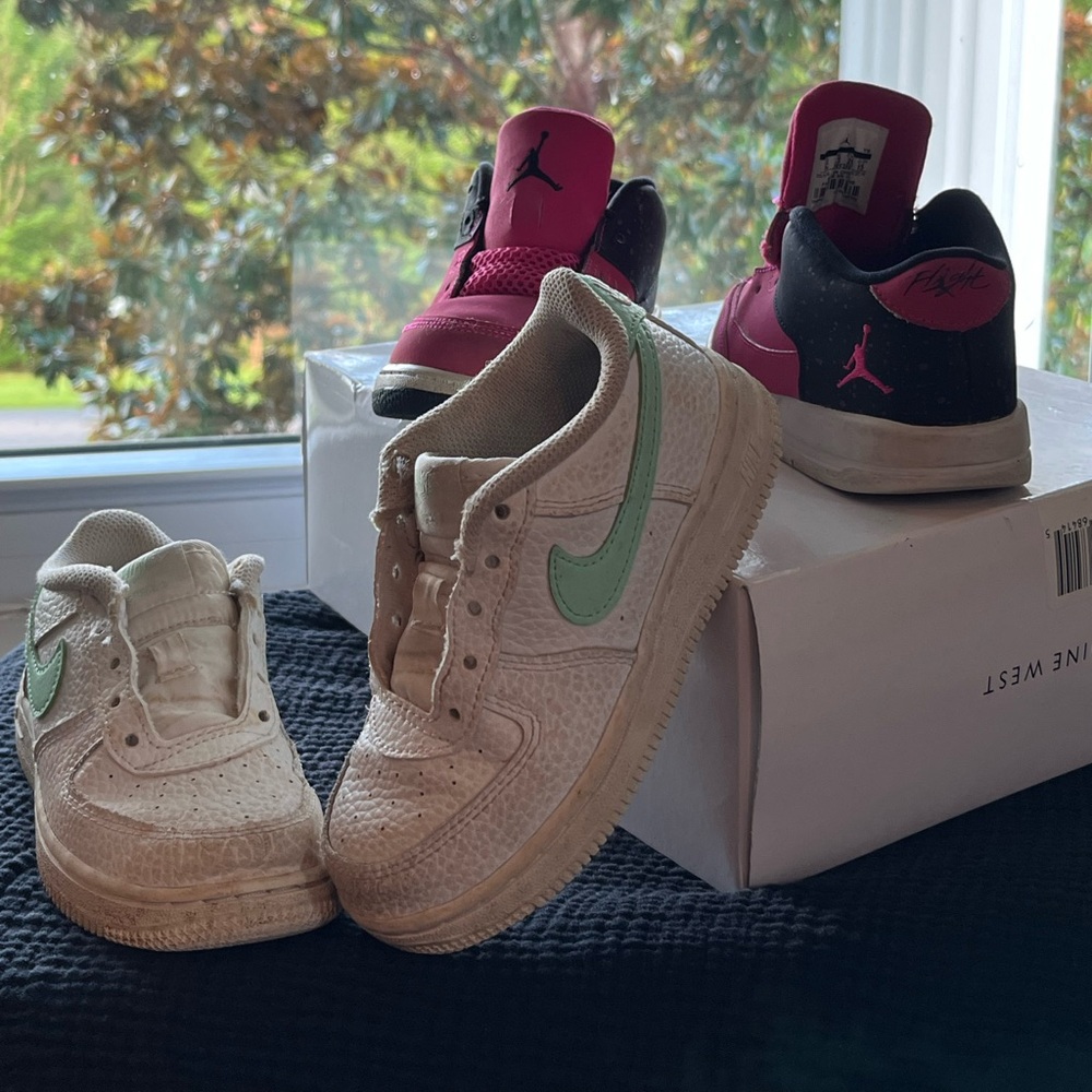 Toddler JORDANS + AIR FORCE 1’s!!! Size 9C! BUNDLE!